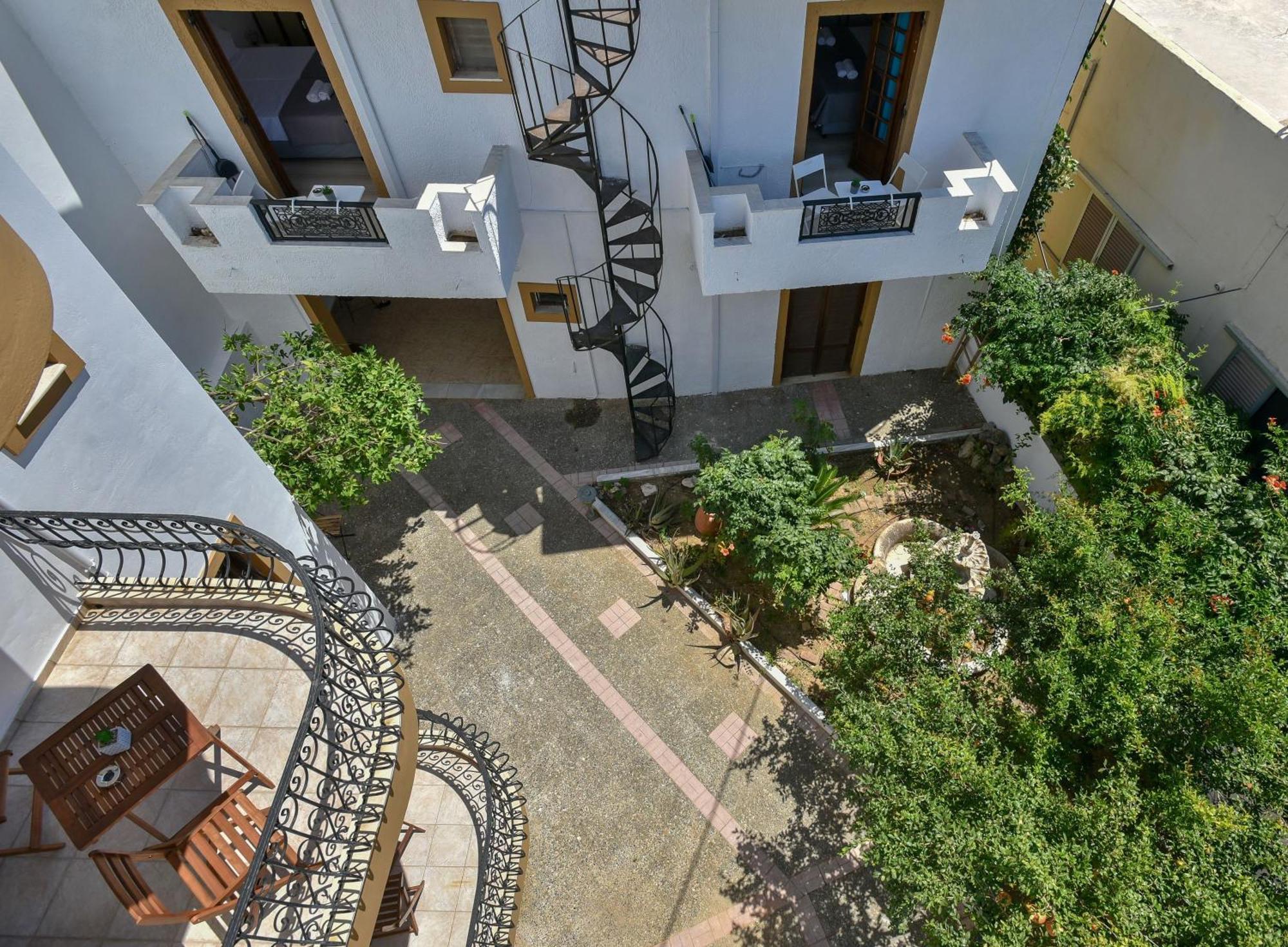 Eva Studios & Apartments Agia Pelagia  Exterior photo
