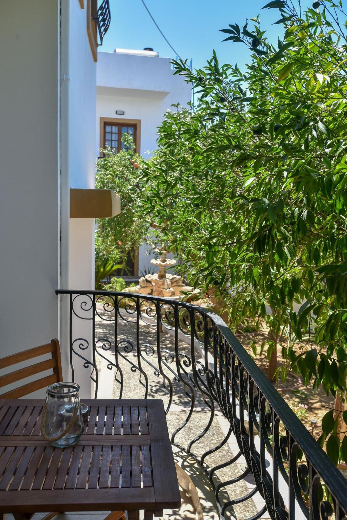 Eva Studios & Apartments Agia Pelagia  Exterior photo