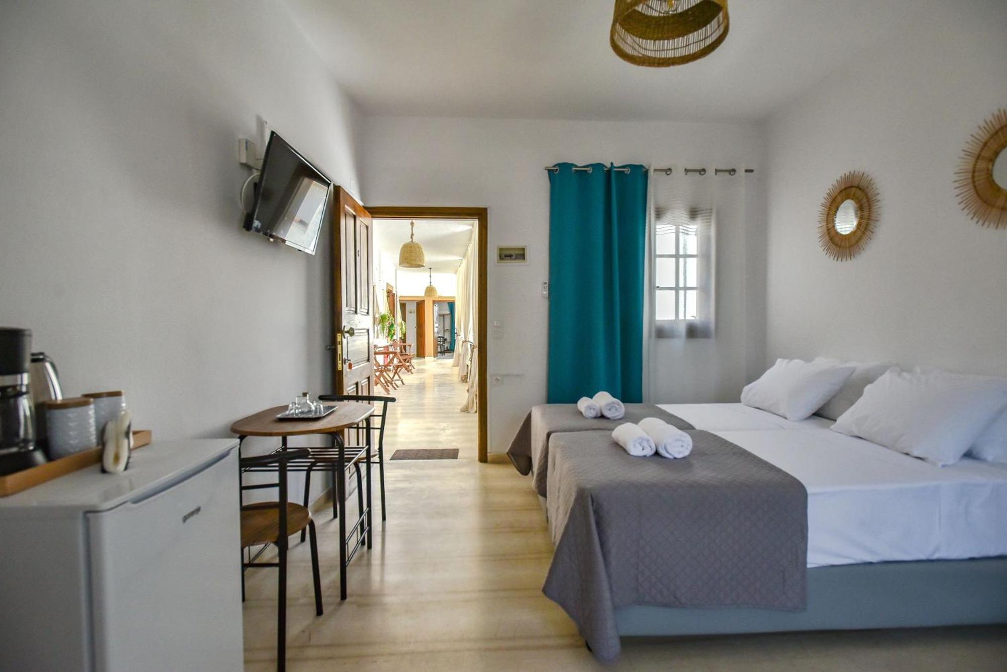 Eva Studios & Apartments Agia Pelagia  Exterior photo