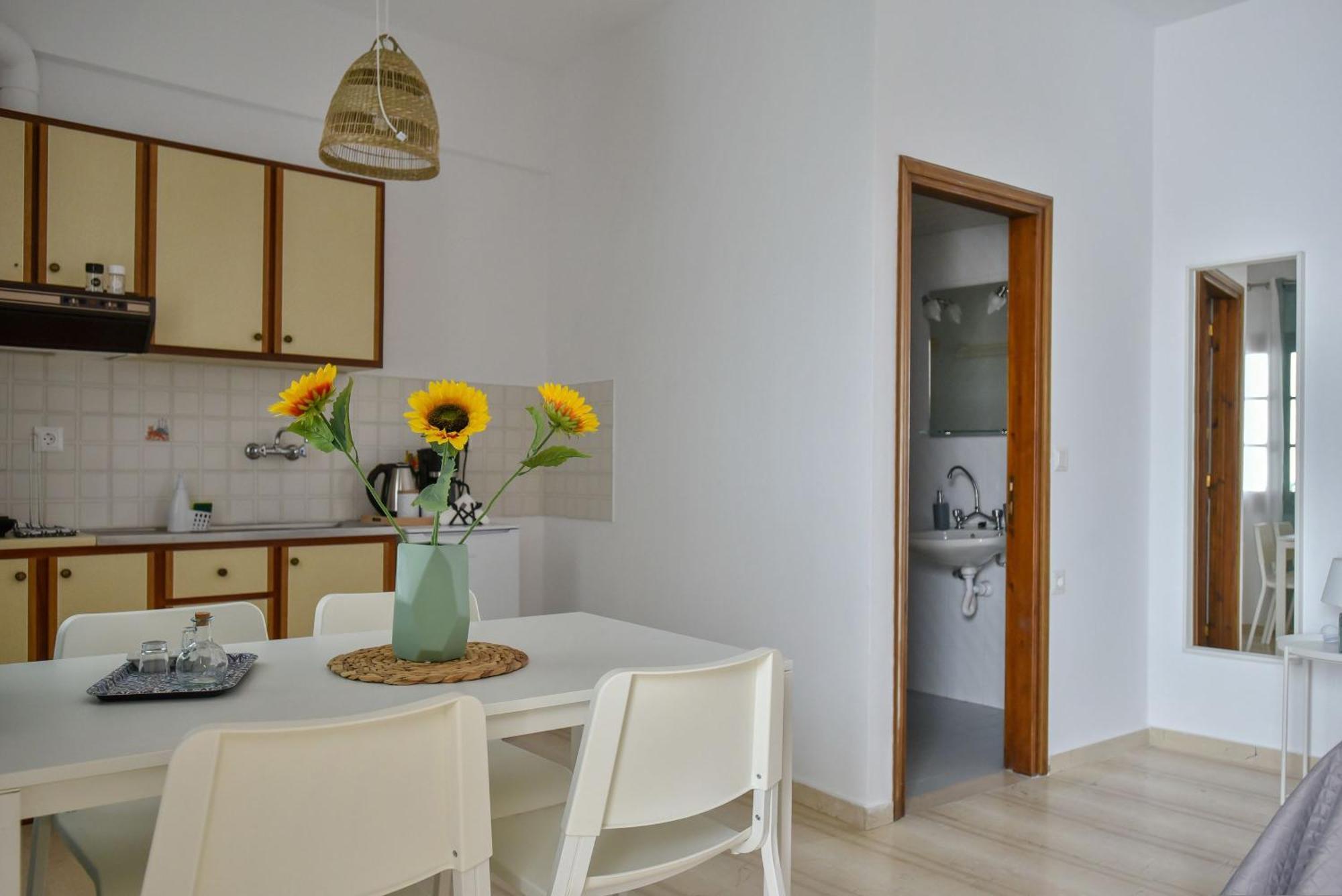 Eva Studios & Apartments Agia Pelagia  Exterior photo