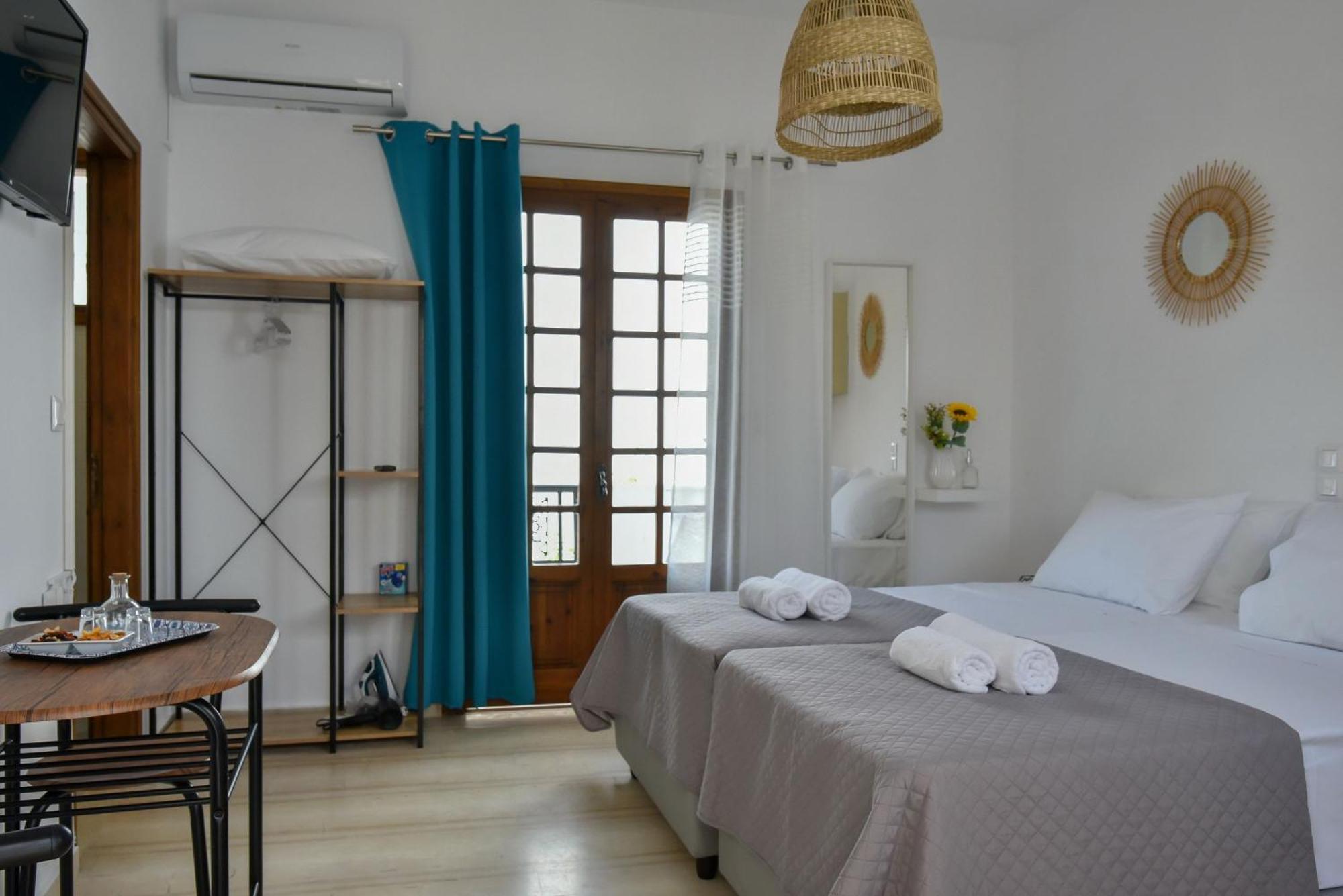 Eva Studios & Apartments Agia Pelagia  Exterior photo